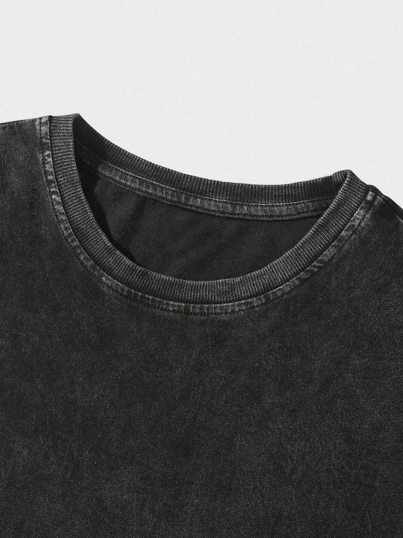 Black Washed Graphic Tee with  - Tee Graphic Print incelemesi ve fiyatı